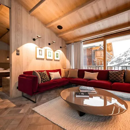 Luxury Ski-in Ski-out Home-lech With 5 Bedrooms