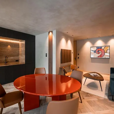 Luxury Ski-in Ski-out Home-lech With 5 Bedrooms