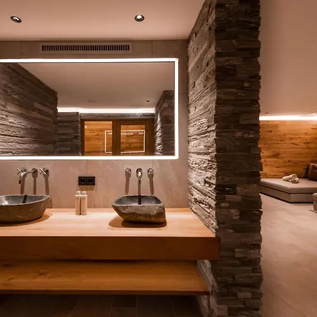 Luxury Ski-in Ski-out Home-lech With 5 Bedrooms 레흐암 아르베르크